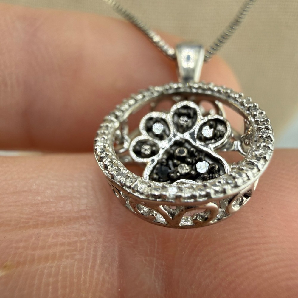 Vintage JWBR Paw Print Pendant Necklace Pets‎ 18in